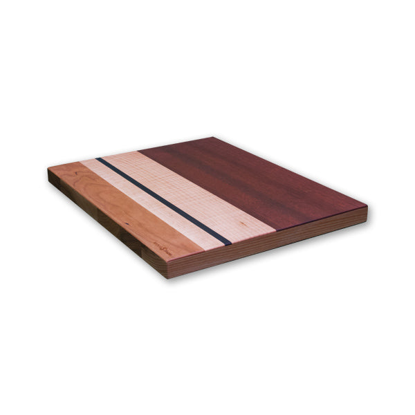 CLASSIC MAHOGANY: MEDIUM CUTTING BOARD 15.75" x 13.0"